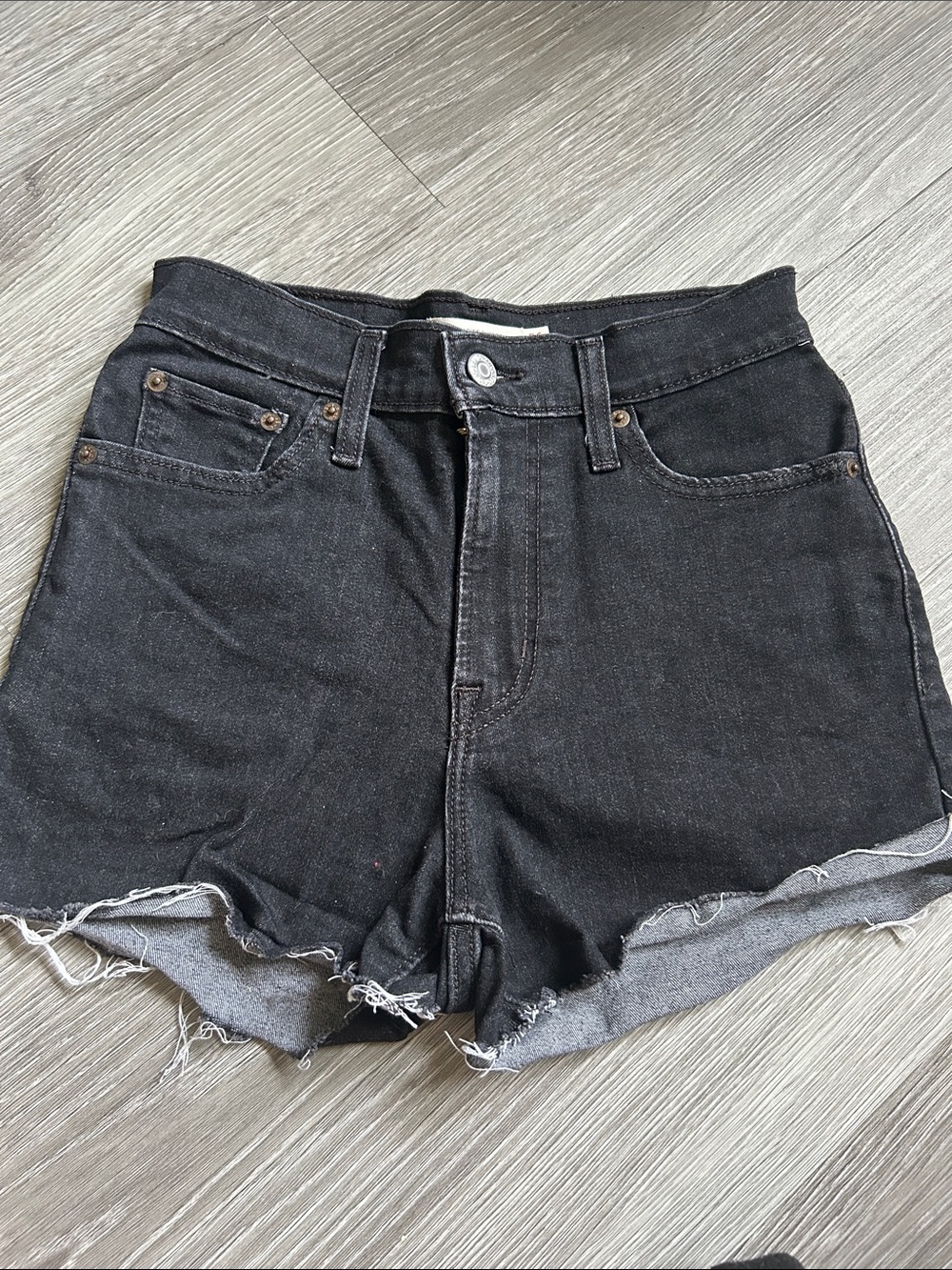 Levi’s High Rise Shorts Black Wash size 26